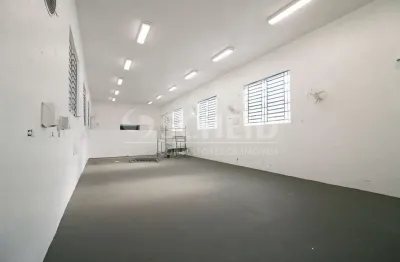 Barracão / Galpão / Depósito com 4 salas para alugar na Rua Ptolomeu, --, Socorro, São Paulo