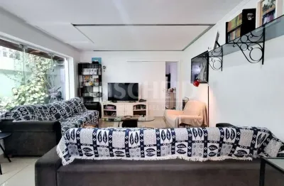 Casa à venda na chácara santo antônio com 136m², 3 dormitórios (2 suítes) e 2 vagas