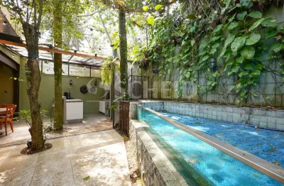Casa de condomínio com 4 suítes e 4 vagas ! alto da boa vista !