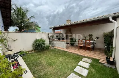 Casa com 2 quartos à venda, 70m², churrasqueira gourmet e 3 vagas no jardim grandesp - itanhaém.