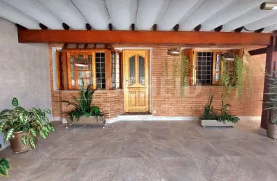 Casa à venda no campo grande com 3 imóveis no terreno