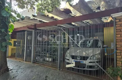 Casa comercial com 2 salas para alugar na Rua Moliére, --, Jardim Marajoara, São Paulo