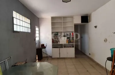 Sobrado a venda de 150,00m² útil, com 3 quartos e 2 vagas no campo belo.