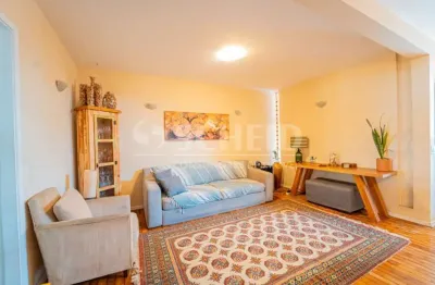 Casa á venda no campo belo com 211m² e 2 vagas de garagem.