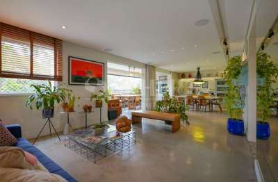Apartamento refromado à venda com 3 suítes na granja julieta