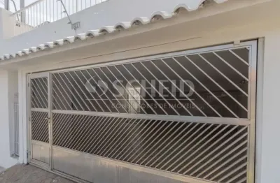 Sobrado á venda na vila gumercindo com 145m² e 2 vagas de garagem.