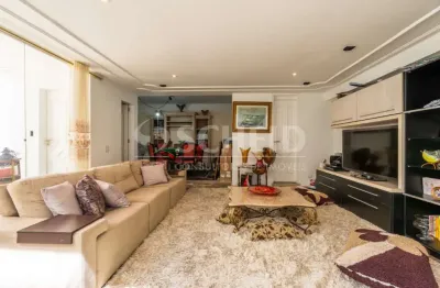 Casa á venda no campo belo com 487m², 4 quartos sendo 4 suítes, 4 vagas.