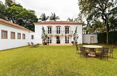 Excelente casa colonial,2.765 m² de terreno com belo piscina
