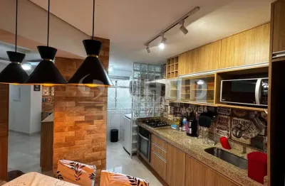 Apartamento reformado à venda com 75 m² com 1 vagas e suíte no condomínio marajoara