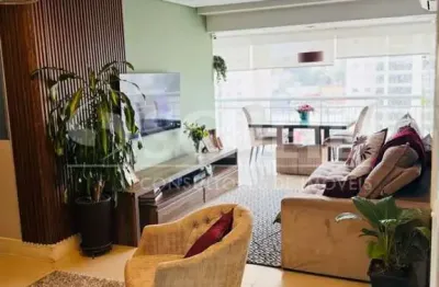 Cobertura a venda, 260m 3 quartos 1 suite 2 vagas e lazer, proximo vila mascote