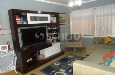Lindo sobrado com 4 suítes com ar condicionado. sala de jantar e sala de estar. churrasqueira