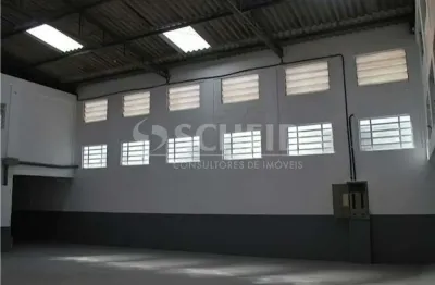 Galpão com 379 metros para locação na região do socorro.