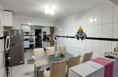 Casa com 2 quartos à venda na Rua Moisés Valério Franco, --, Jardim Sabará, São Paulo