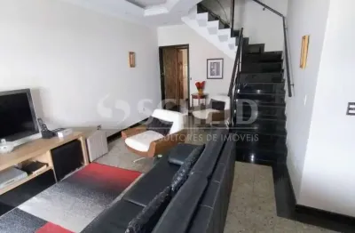 Sobrado para locação de 225m², 3 quartos e 5 vagas na vila santa catarina