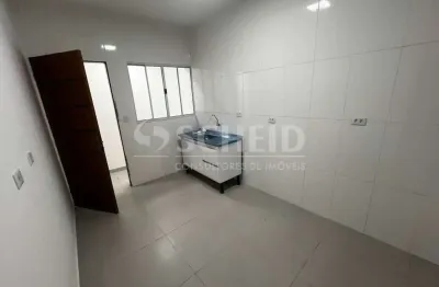 Alugo casa na avenida interlagos 58m2 1 dormitório 1 cozinha 1 banheiro e àrea de serviços