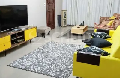 Sobrado a venda de 180,00m² útil, com 3 quartos e 2 vagas na vila mascote.