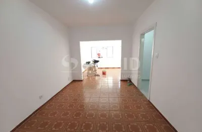 Sobrado para locação de 147,00m² útil, com 3 quartos e 2 vagas no jardim prudencia.