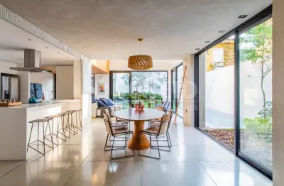 Casa  venda em alto de pinheiros com 3 quartos, sendo 3 suítes, 326m² 6 vagas