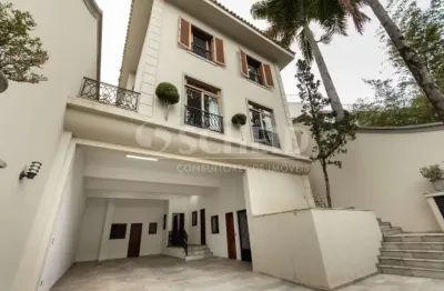 Sobrado  em morumbi com 4 quartos, sendo 4 suítes, 600 000m² 6 vagas