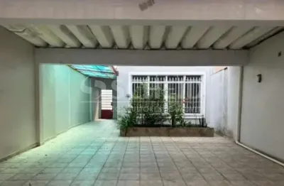 Casa comercial com 1 sala para alugar na Avenida Leblon, --, Jardim dos Lagos, São Paulo