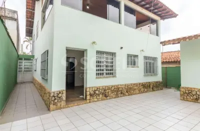 Casa com 3 quartos à venda na Rua Luiz Bianconi, --, Jardim Ana Maria, São Paulo
