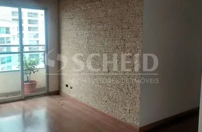 Morumbi, 2 quartos, 1 vaga. varanda na sala e no quarto. charmoso e encantador.