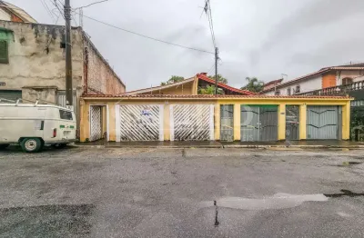 Casa térrea com 4 dormitórios e espaço gourmet no jardim nosso lar
