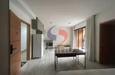 Studio encantador e mobiliado, 46m² com 1 vaga de garagem, próximo ao metrô