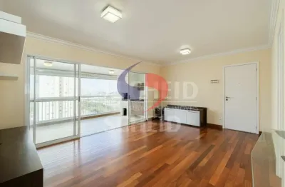 Apto para locação em Condomínio Clube com 4 Quartos, 1 suíte, 3 banheiros e 117 m²