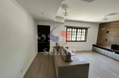 Casa de condomínio para locação de 175,00m² útil, com 3 quartos e 4 vaga no jardim consórcio.