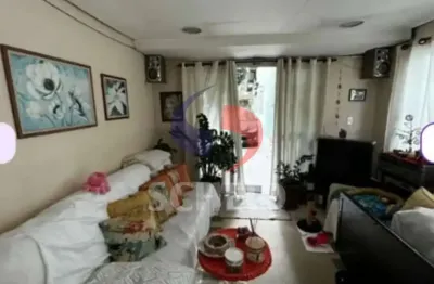 Casa Campo Belo com 3 quartos, 1 suíte,com armários, cozinha planejada, quintal, jardim, 3 vagas.