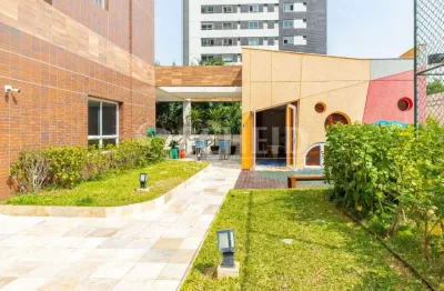 Apartamento á Venda no Campo Belo com 151m², 3 quartos sendo 3 suítes, 3 vagas.