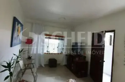 Sobrado em excelente localização - 3 quartos - 1 suíte - 2 vagas