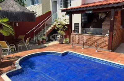 Casa a venda no jardim marajoara , 209 m² ,4 quartos sendo 2 suítes, 6 vagas ,piscina ;