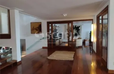 Casa com 4 quartos e 6 banheiros à venda, 720 m² por r$ 4.900.000