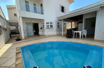 Imperdível sobrado de luxo: 3 dormitórios (1 suíte), piscina e churrasqueira - granja olga ii, soro