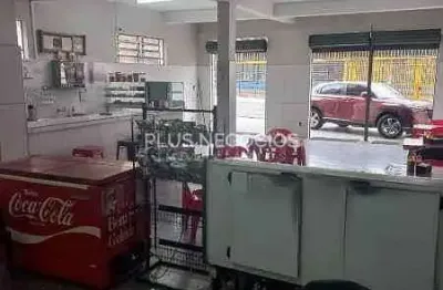 Avenida itavuvu  com um movimento intenso e ótima visibilidade, perfeito para comércio e residencia
