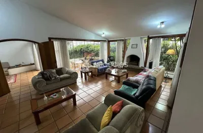 Sobrado espaçoso à venda no jardim santa rosália – ideal para uso comercial ou residencial