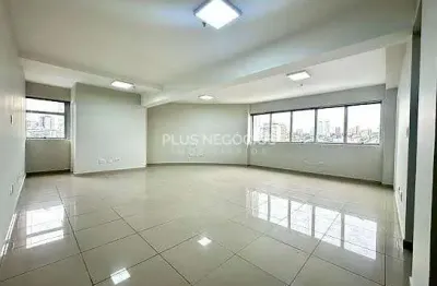 Excelente oportunidade para quem busca uma sala comercial para locação em ótima localização, parque
