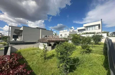 Terreno de 450 m² no Alphaville Nova Esplanada 3 – localização privilegiada, leve aclive - Oportuni