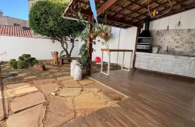 Casa com 3 quartos à venda na rua leopoldo campos nunes, 800, manacás, belo horizonte por r$ 1.480.000