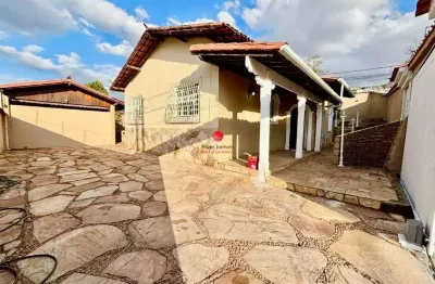 Casa com 3 quartos para alugar na professor clóvis de faria, 14, santa amélia, belo horizonte por r$ 6.000