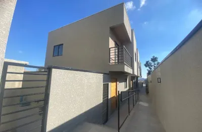 Casa com 3 quartos à venda no Fazendinha, Curitiba 