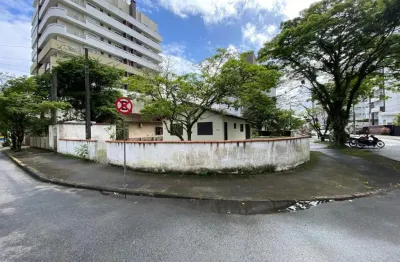 Excelente localização terreno de esquina ,no bairro américa joinville sc