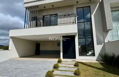 Casa à venda com 3 suítes e piscina no Condomínio Bosque Mistral