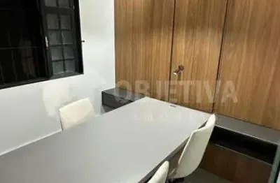 Sala comercial para alugar no Centro, Uberlândia 