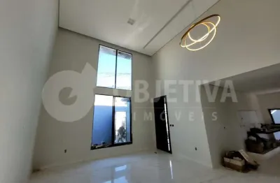 Belíssima casa nova de alto padrão no bairro jardim inconfidência em uberlândia