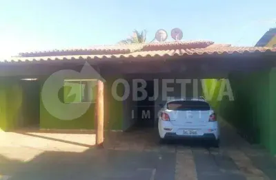 Ótima casa no bairro nossa senhora das graças em uberlândia
