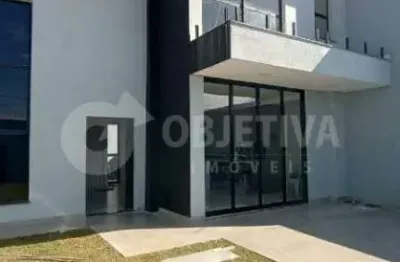 Ótima casa estilo sobrado a venda no bairro portal do vale em uberlândia