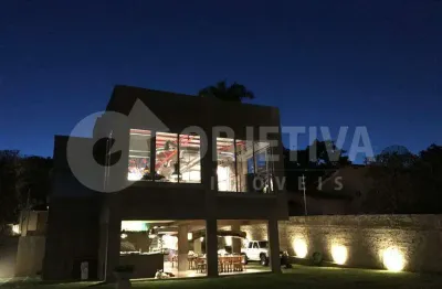 Casa à venda, 4 quartos, 4 suítes, 5 vagas, cidade jardim - uberlandia/mg